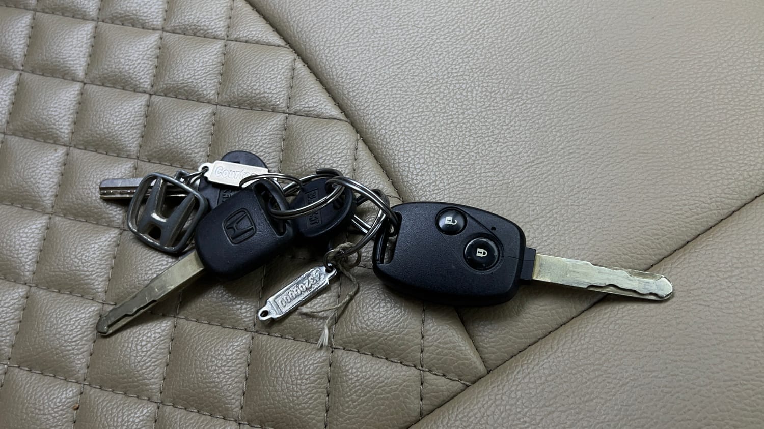 Used 2015 Honda Amaze 1.2 VX i-VTEC Petrol Manual extra CAR KEY VIEW