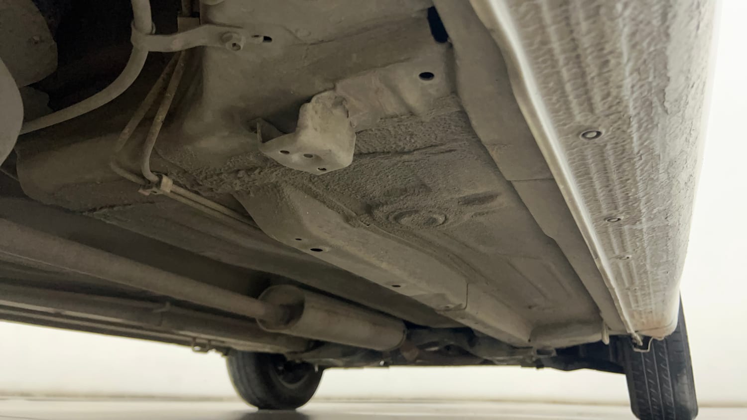 Used 2017 Maruti Suzuki Celerio ZXi AMT Petrol Automatic extra REAR RIGHT UNDERBODY VIEW