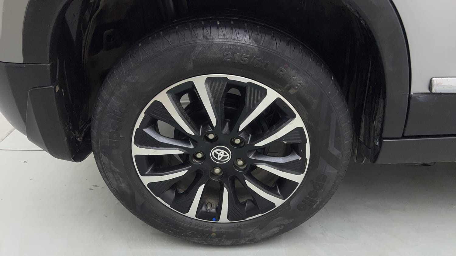 2022 Toyota Urban Cruiser Premium Grade MT-33