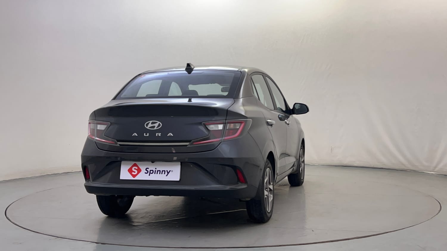 Used 2023 Hyundai Aura SX 1.2 CNG Cng Manual exterior RIGHT REAR CORNER VIEW