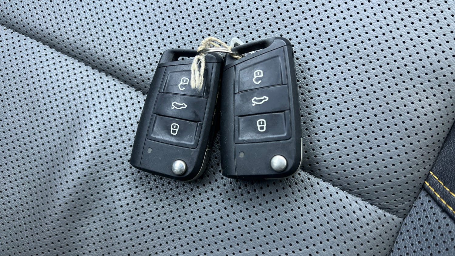 Used 2022 Skoda Kushaq Style 1.5L TSI MT Petrol Manual extra CAR KEY VIEW