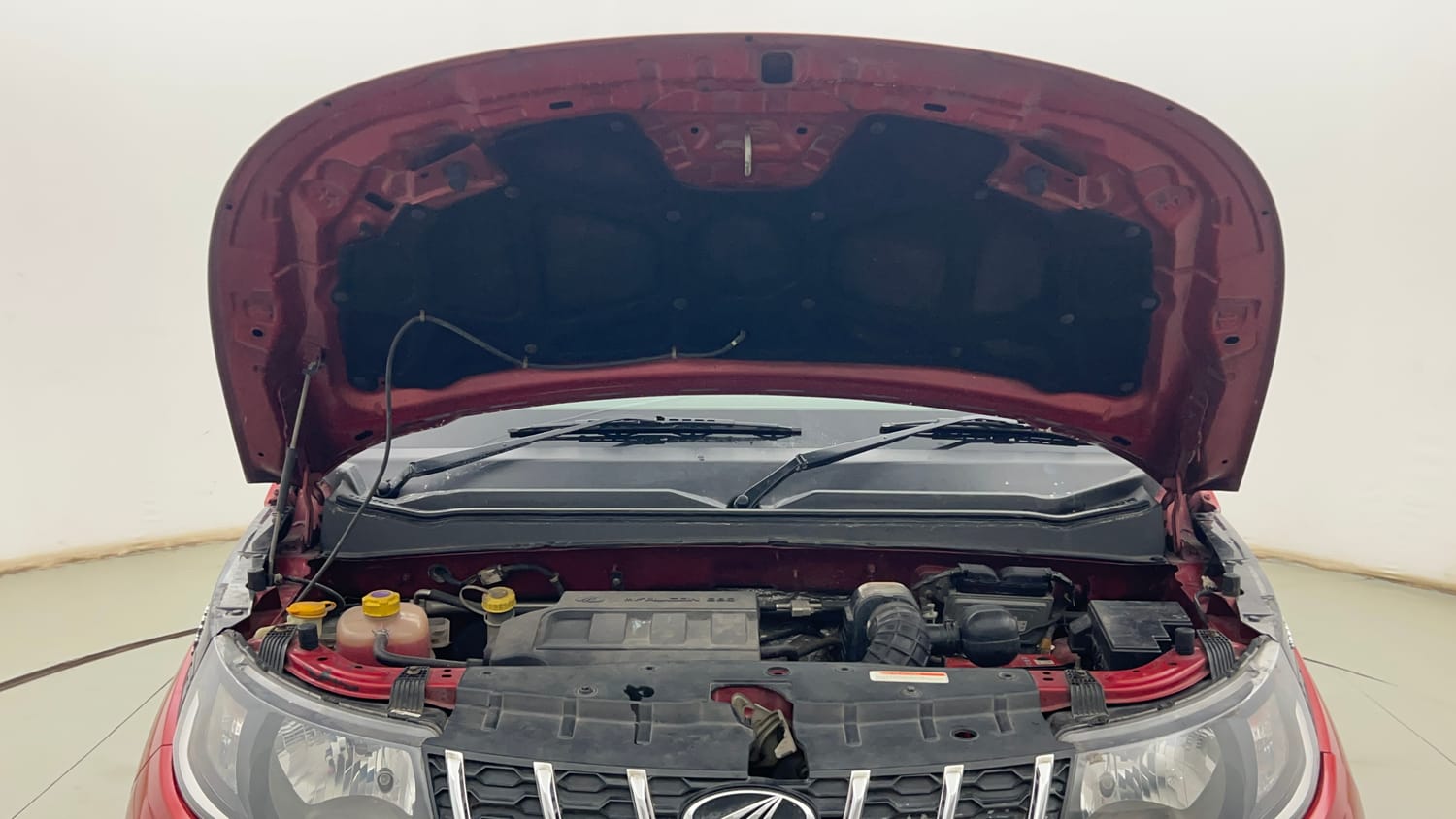 Used 2018 Mahindra KUV100 NXT K4 Plus 6 STR Petrol Manual engine ENGINE & BONNET OPEN FRONT VIEW