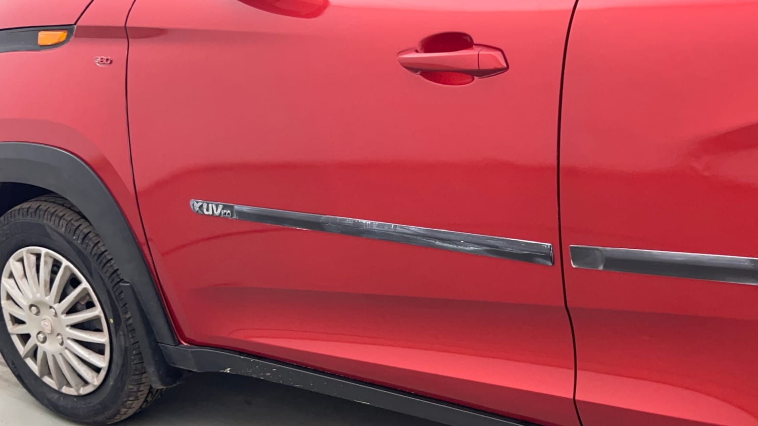 Used 2018 Mahindra KUV100 NXT K4 Plus 6 STR Petrol Manual dents MINOR SCRATCH