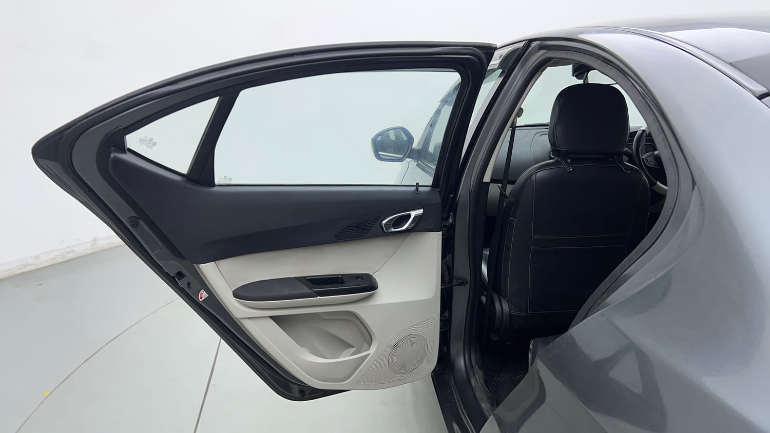 2022 Tata Tigor XZ Plus CNG-22