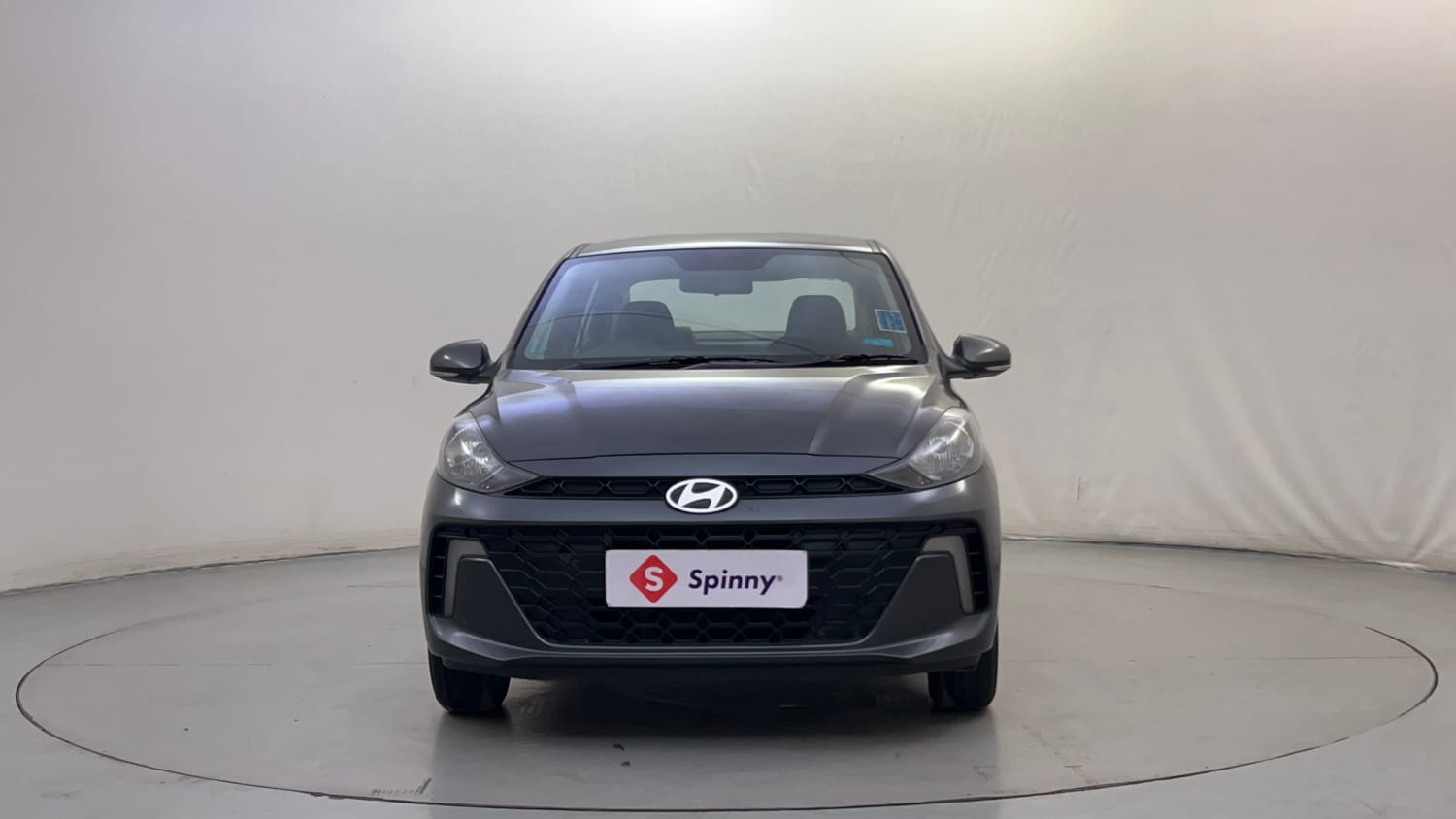 Used 2023 Hyundai Aura SX 1.2 CNG Cng Manual exterior FRONT VIEW