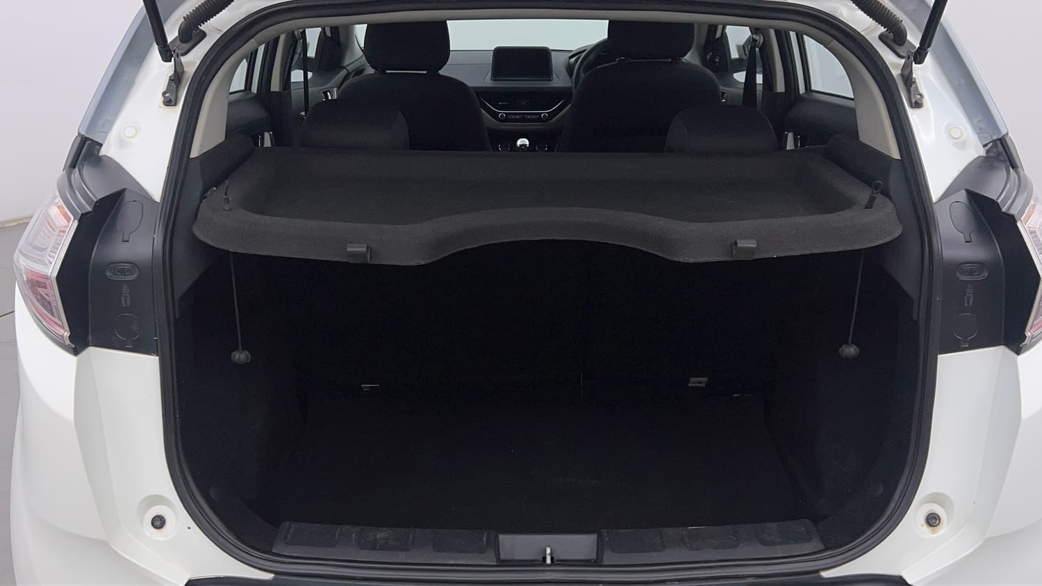 Used 2019 Tata Nexon XZ Plus Dual Tone Petrol Manual interior DICKY INSIDE VIEW