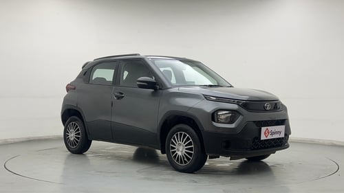 Used 2023 Tata Punch Pure MT Petrol Manual exterior RIGHT FRONT CORNER VIEW