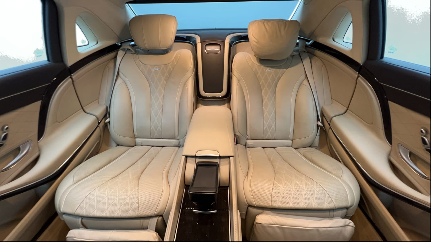 2018 Mercedes-Benz S-Class Maybach S 650-23