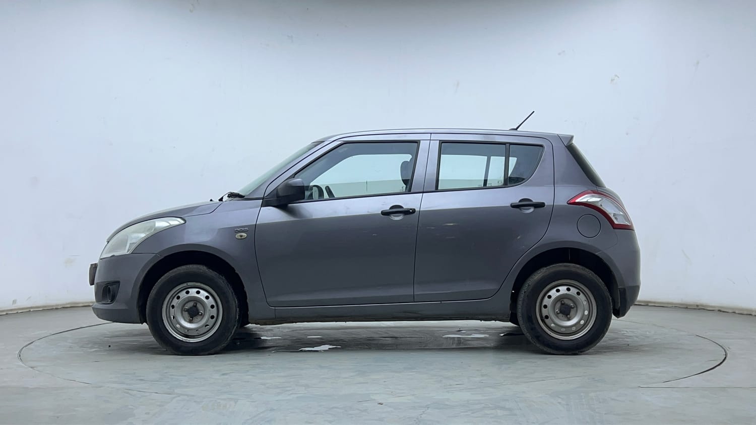 Used 2013 Maruti Suzuki Swift LDi Diesel Manual exterior LEFT SIDE VIEW