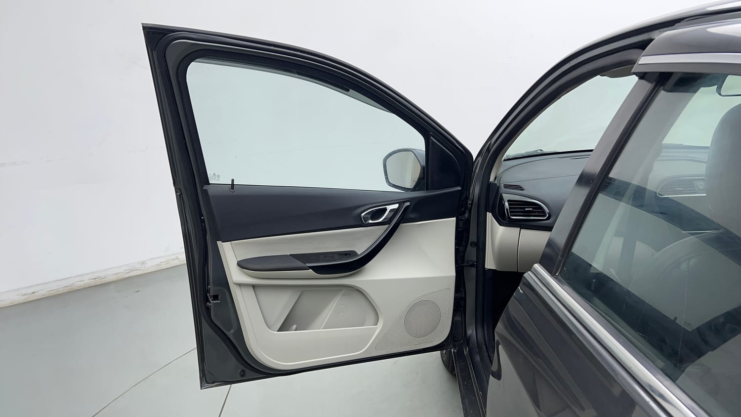 2022 Tata Tigor XZ Plus CNG-21