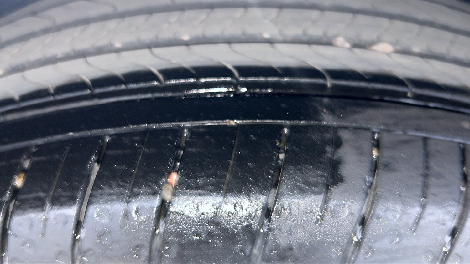 Used 2022 Skoda Slavia Style 1.0L TSI MT Petrol Manual tyres RIGHT REAR TYRE TREAD VIEW