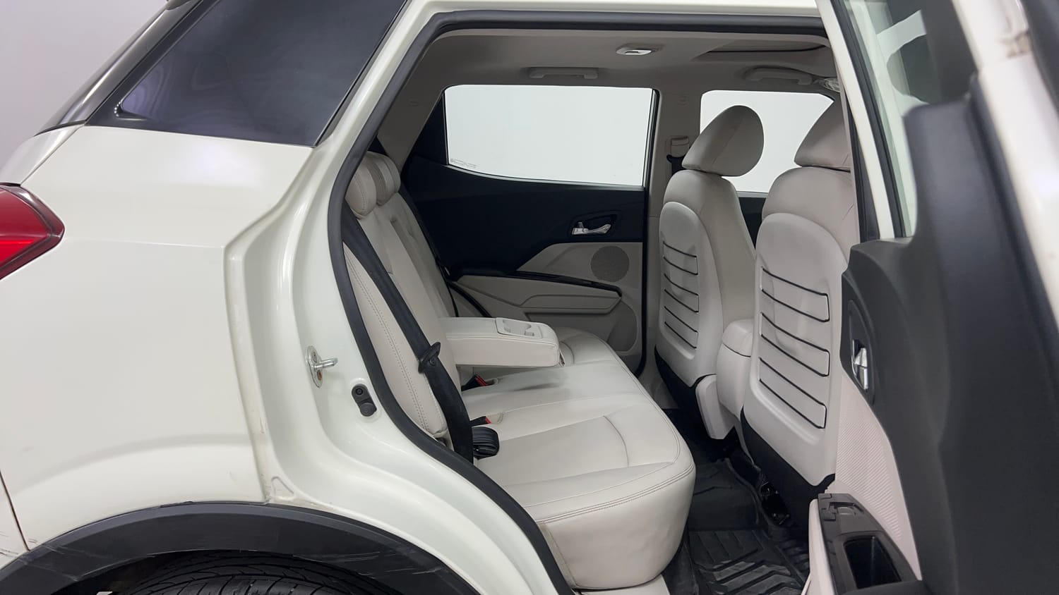 Used 2023 Mahindra XUV 300 W8 (O) 1.2 Petrol Petrol Manual interior RIGHT SIDE REAR DOOR CABIN VIEW