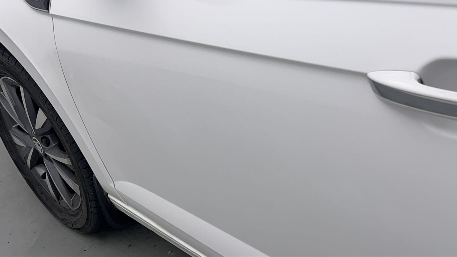 Used 2022 Skoda Slavia Style 1.0L TSI MT Petrol Manual dents MINOR DENT