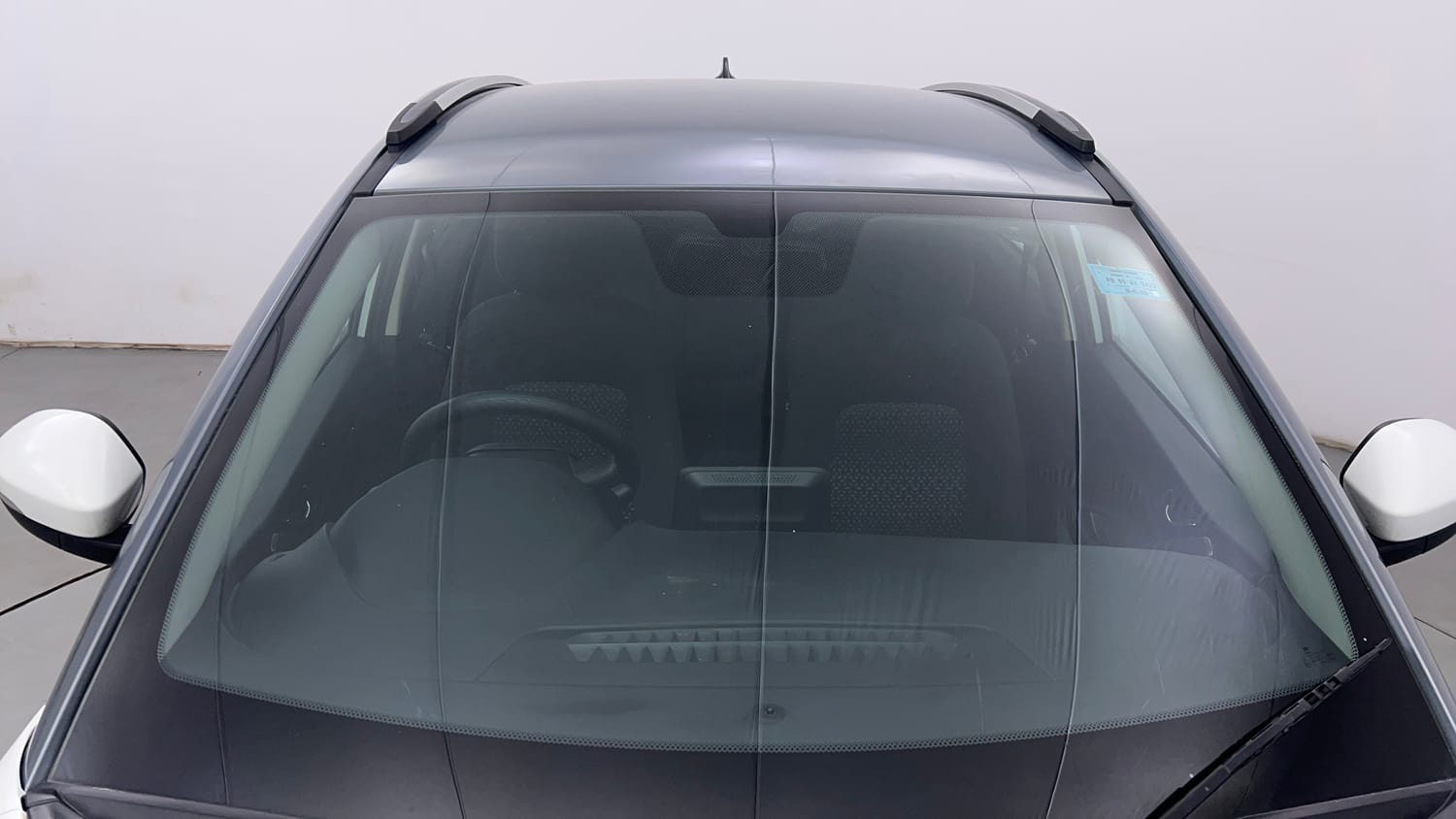 Used 2019 Tata Nexon XZ Plus Dual Tone Petrol Manual exterior FRONT WINDSHIELD VIEW
