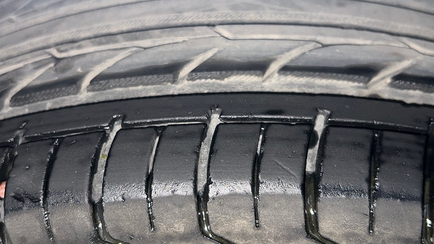 Used 2022 Skoda Slavia Style 1.0L TSI MT Petrol Manual tyres LEFT FRONT TYRE TREAD VIEW