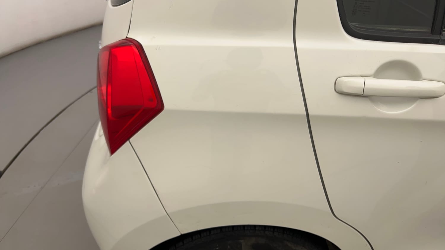 Used 2017 Maruti Suzuki Celerio ZXi AMT Petrol Automatic dents MINOR SCRATCH