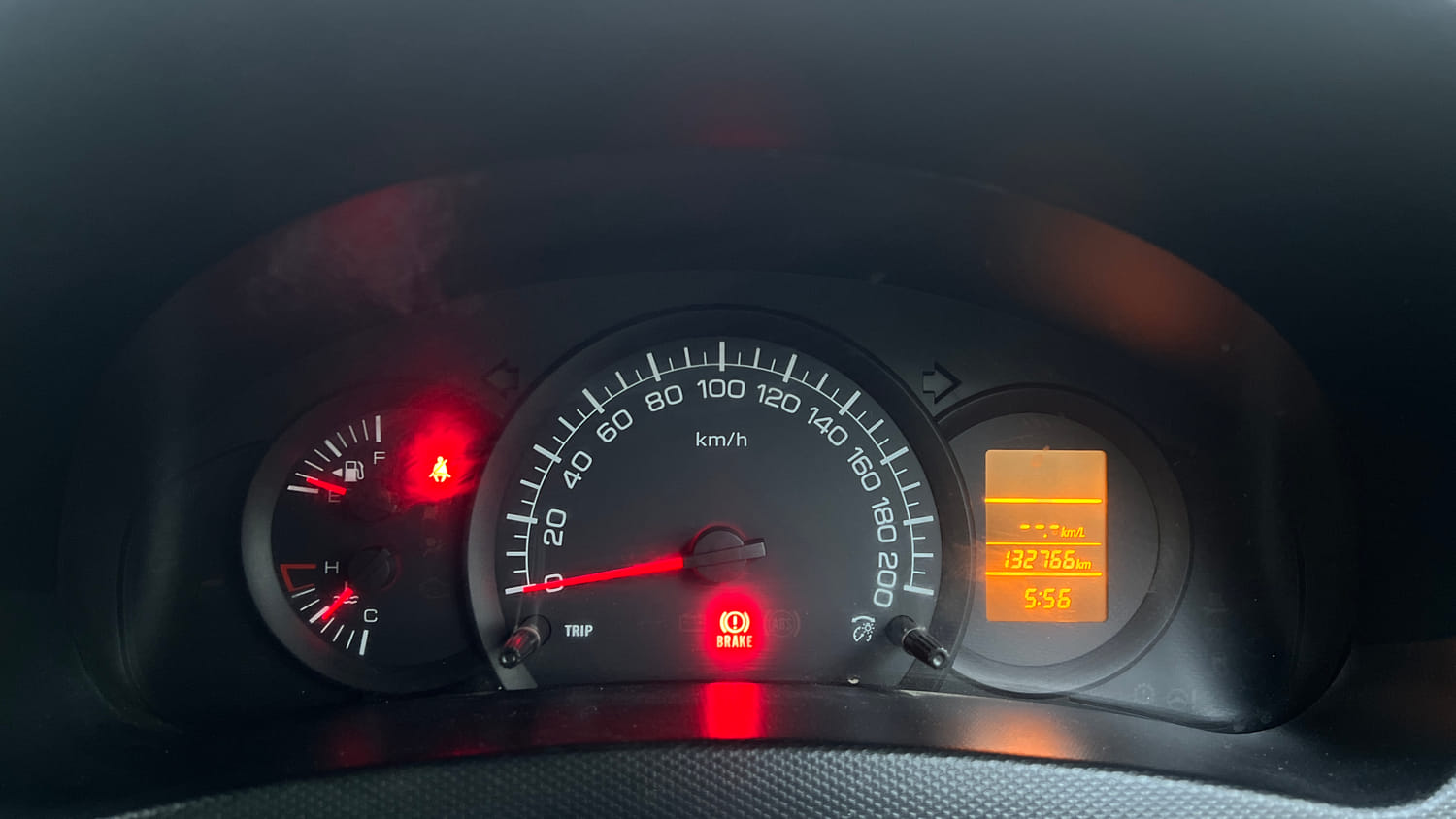 Used 2013 Maruti Suzuki Swift LDi Diesel Manual interior CLUSTERMETER VIEW