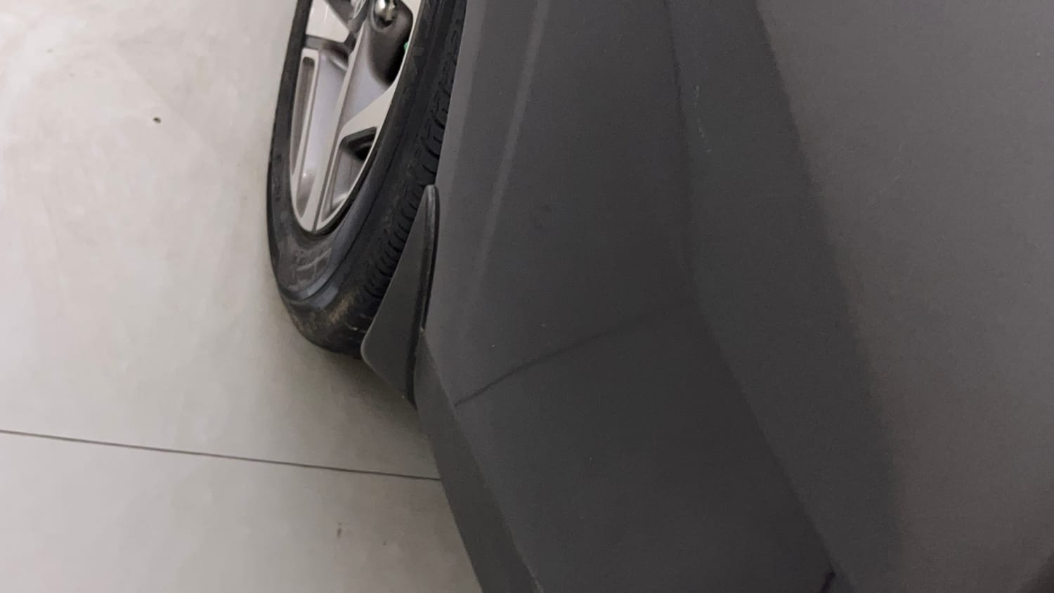 Used 2023 Hyundai Aura SX 1.2 CNG Cng Manual dents MINOR SCRATCH