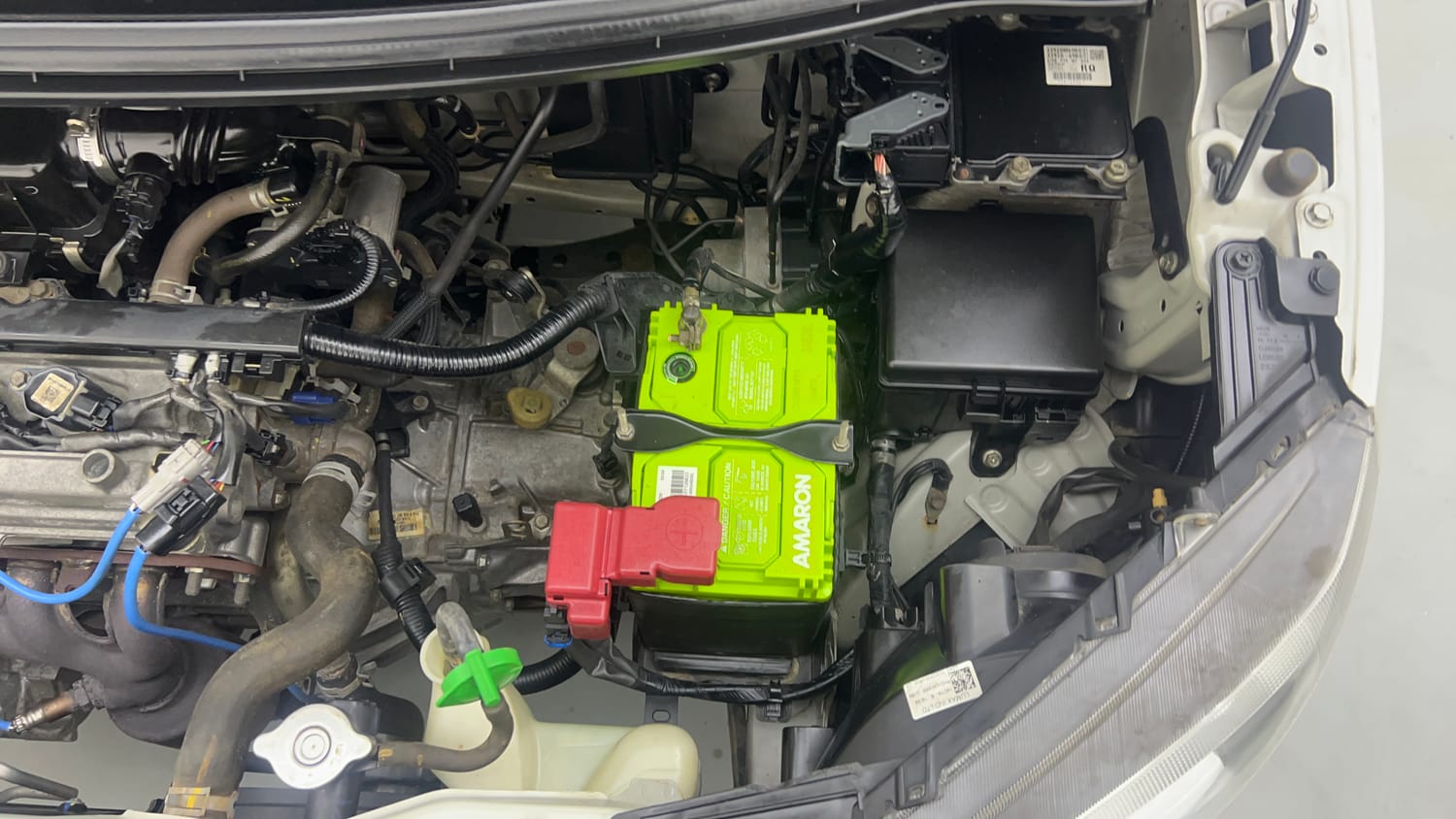 Used 2019 Maruti Suzuki Wagon R VXi 1.0 Petrol Manual engine ENGINE LEFT SIDE VIEW