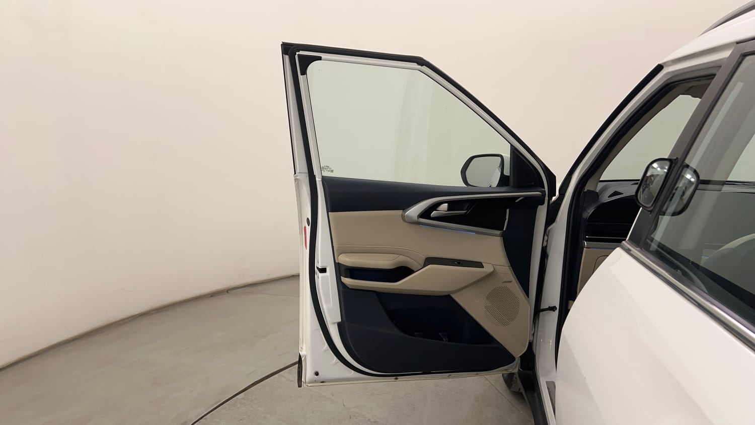 Used 2023 Kia Carens Luxury Plus 1.5 Diesel AT 7 STR Diesel Automatic interior LEFT FRONT DOOR OPEN VIEW