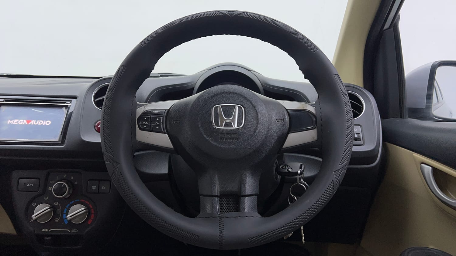 Used 2015 Honda Amaze 1.2 VX i-VTEC Petrol Manual interior STEERING VIEW