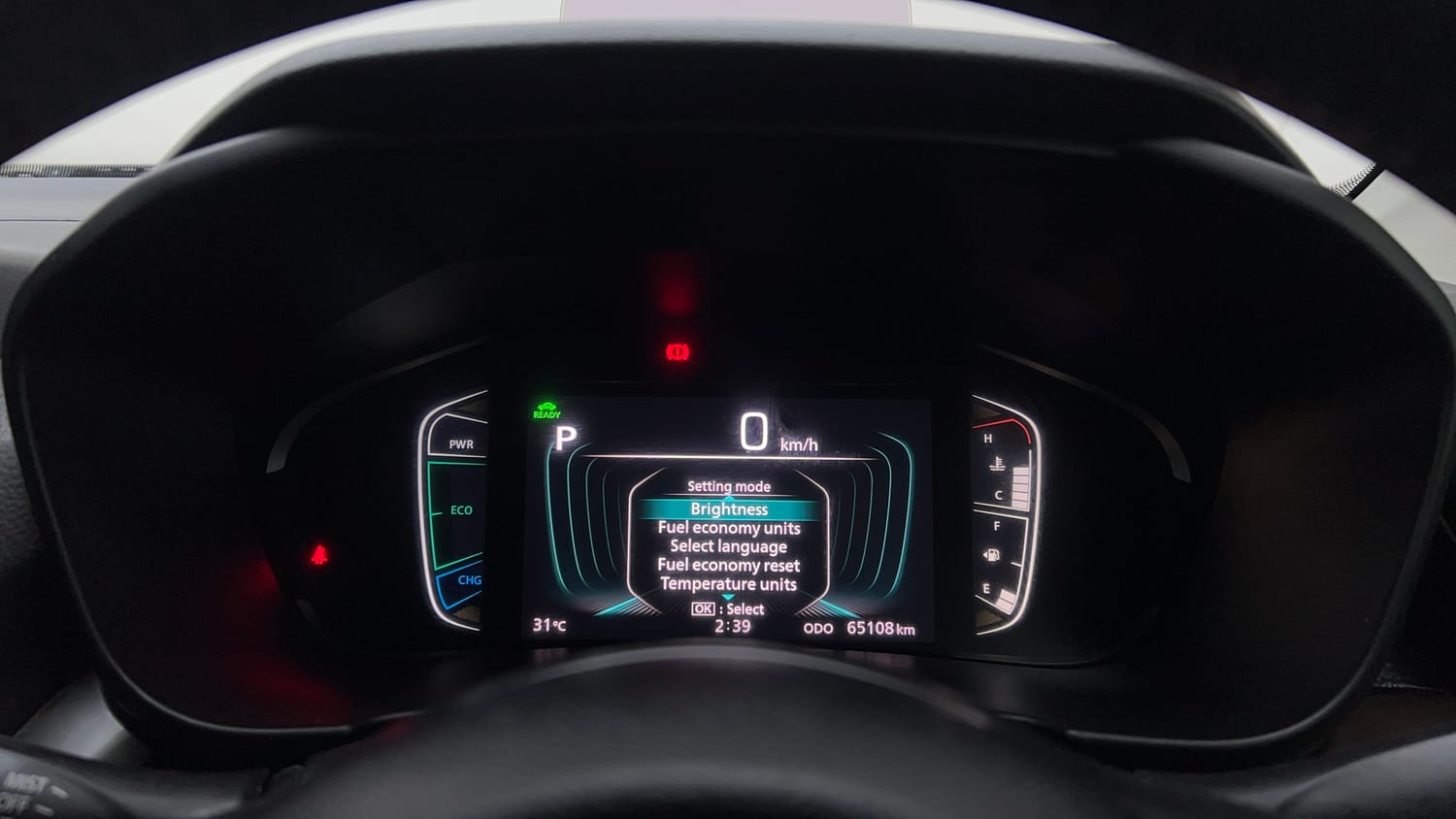 Used 2023 Toyota Urban Cruiser Hyryder V Hybrid Hybrid Automatic interior CLUSTERMETER VIEW