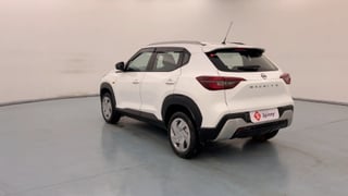 Used 2021 Nissan Magnite XE Petrol Manual exterior LEFT REAR CORNER VIEW