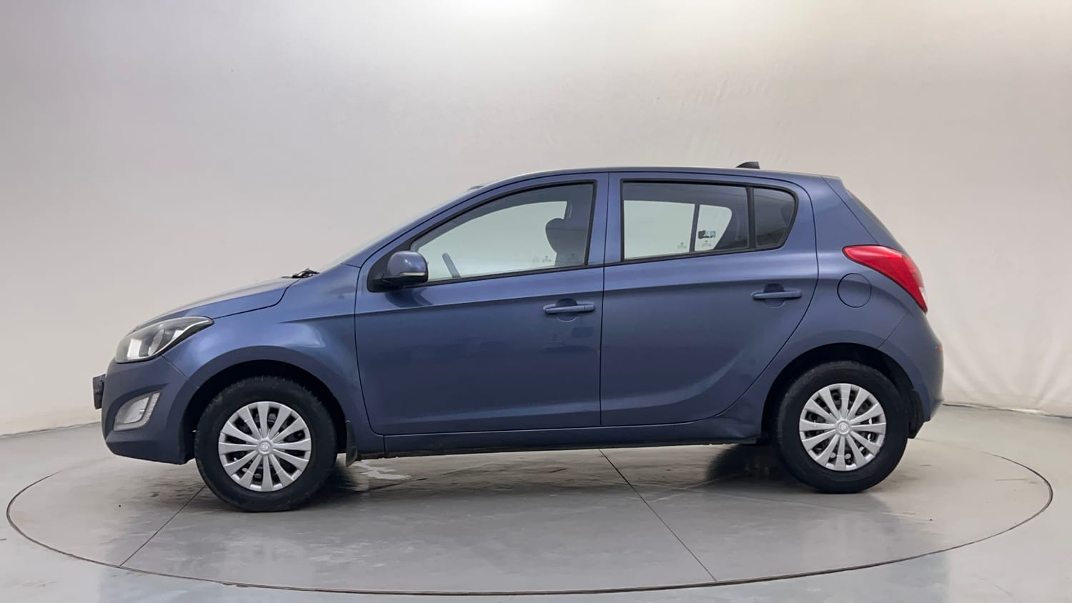 Used 2013 Hyundai i20 Sportz 1.2 Petrol Manual exterior LEFT SIDE VIEW