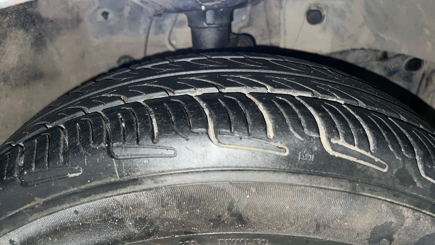 Used 2016 Honda City V Petrol Manual tyres RIGHT FRONT TYRE TREAD VIEW