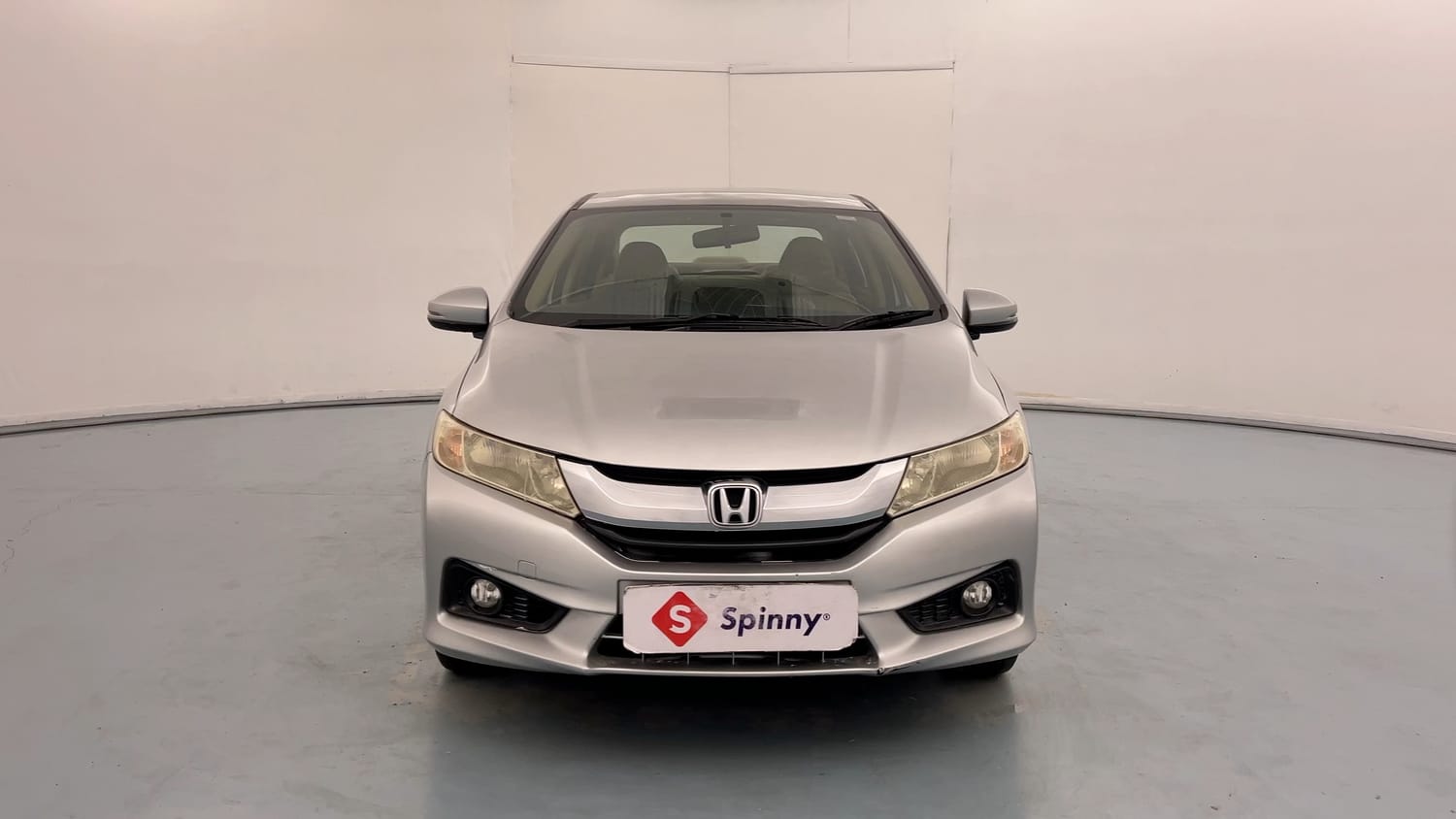 Used 2016 Honda City V Petrol Manual exterior FRONT VIEW