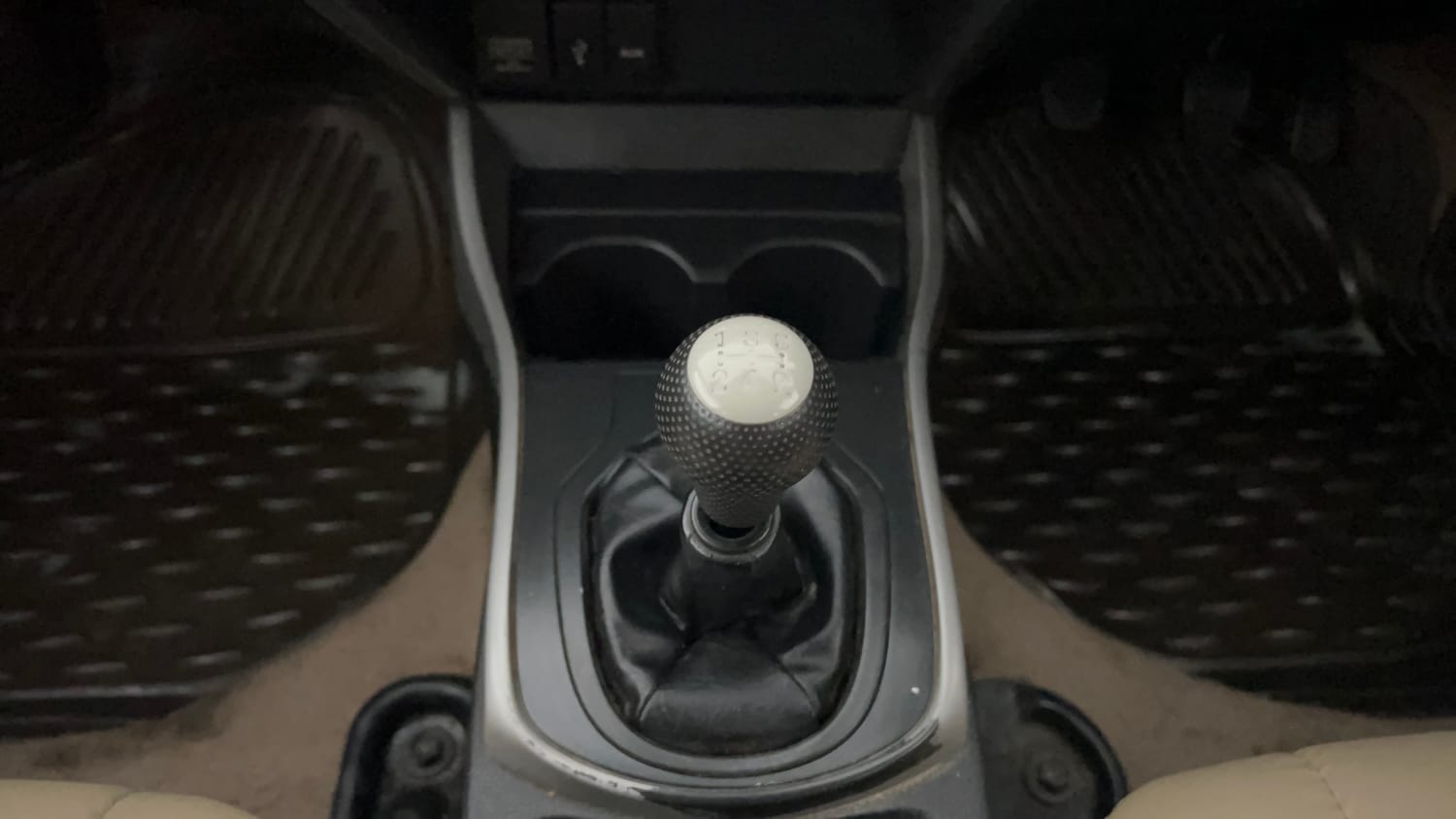 Used 2016 Honda City V Petrol Manual interior GEAR  KNOB VIEW