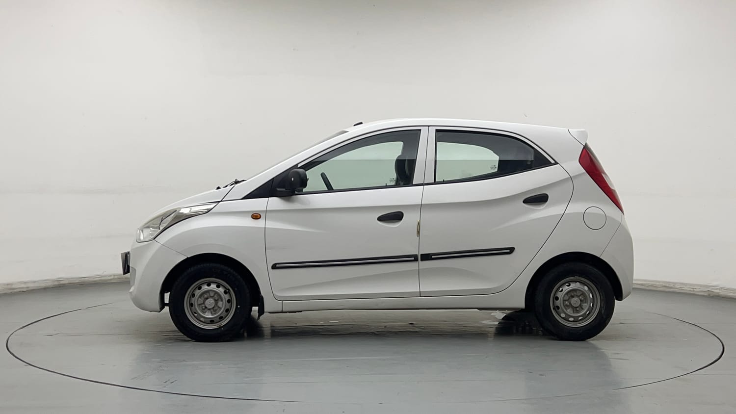 2015 Hyundai Eon Era +-1