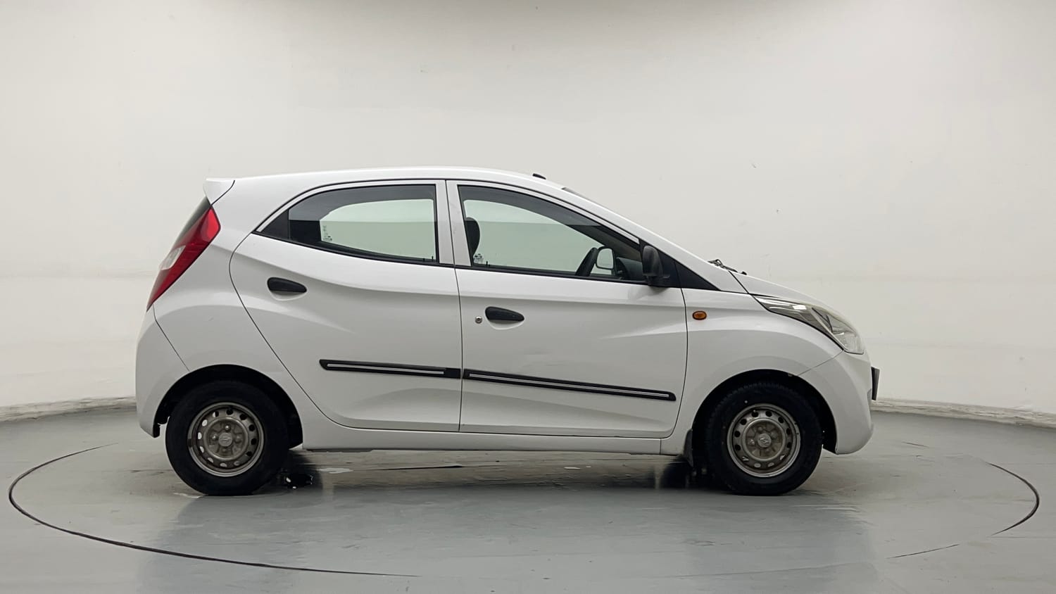 2015 Hyundai Eon Era +-5