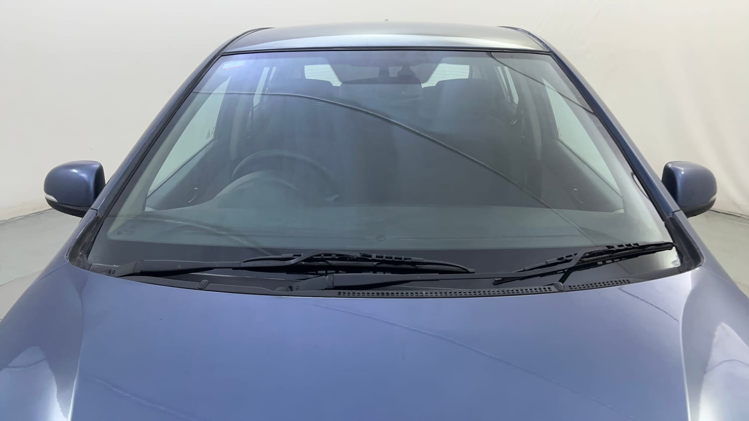 Used 2013 Hyundai i20 Sportz 1.2 Petrol Manual exterior FRONT WINDSHIELD VIEW