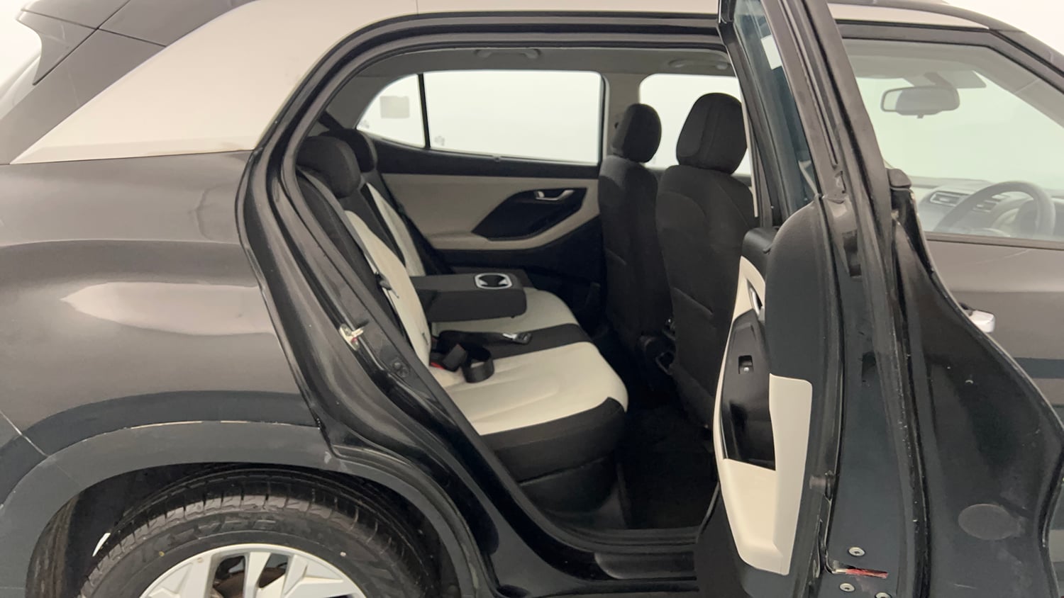 Used 2023 Hyundai Creta SX 1.5 Diesel Diesel Manual interior RIGHT SIDE REAR DOOR CABIN VIEW