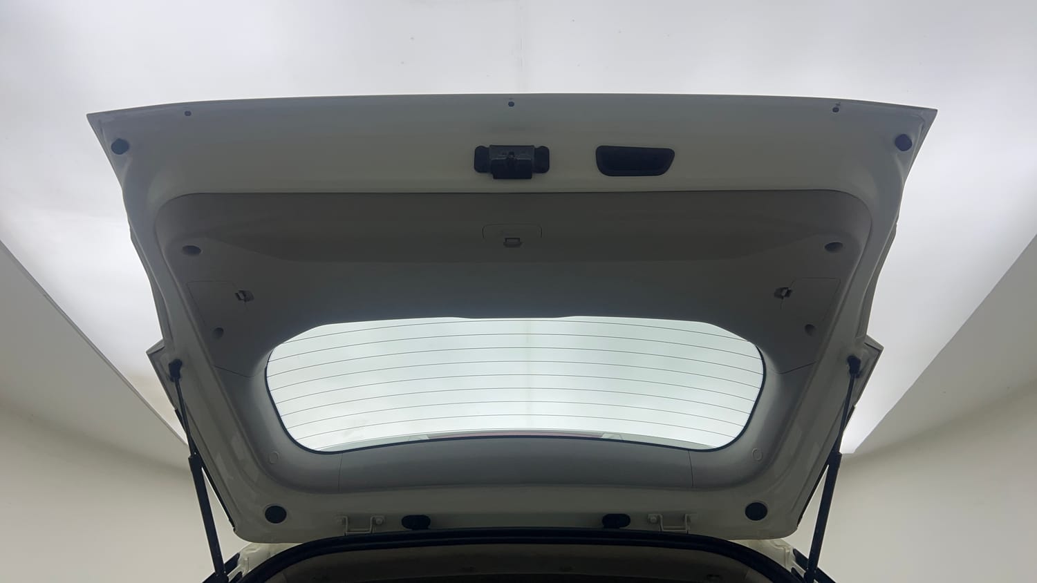 2021 Mahindra XUV 300 W8 (O) 1.2 Petrol-24
