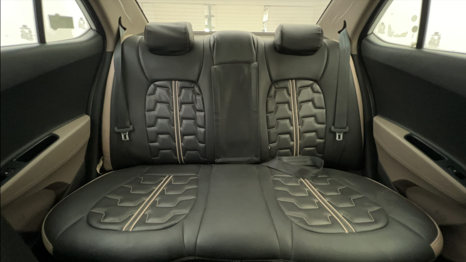 Used 2020 Hyundai Xcent S Petrol+cng(outside fitted) Cng Manual interior REAR SEAT CONDITION VIEW