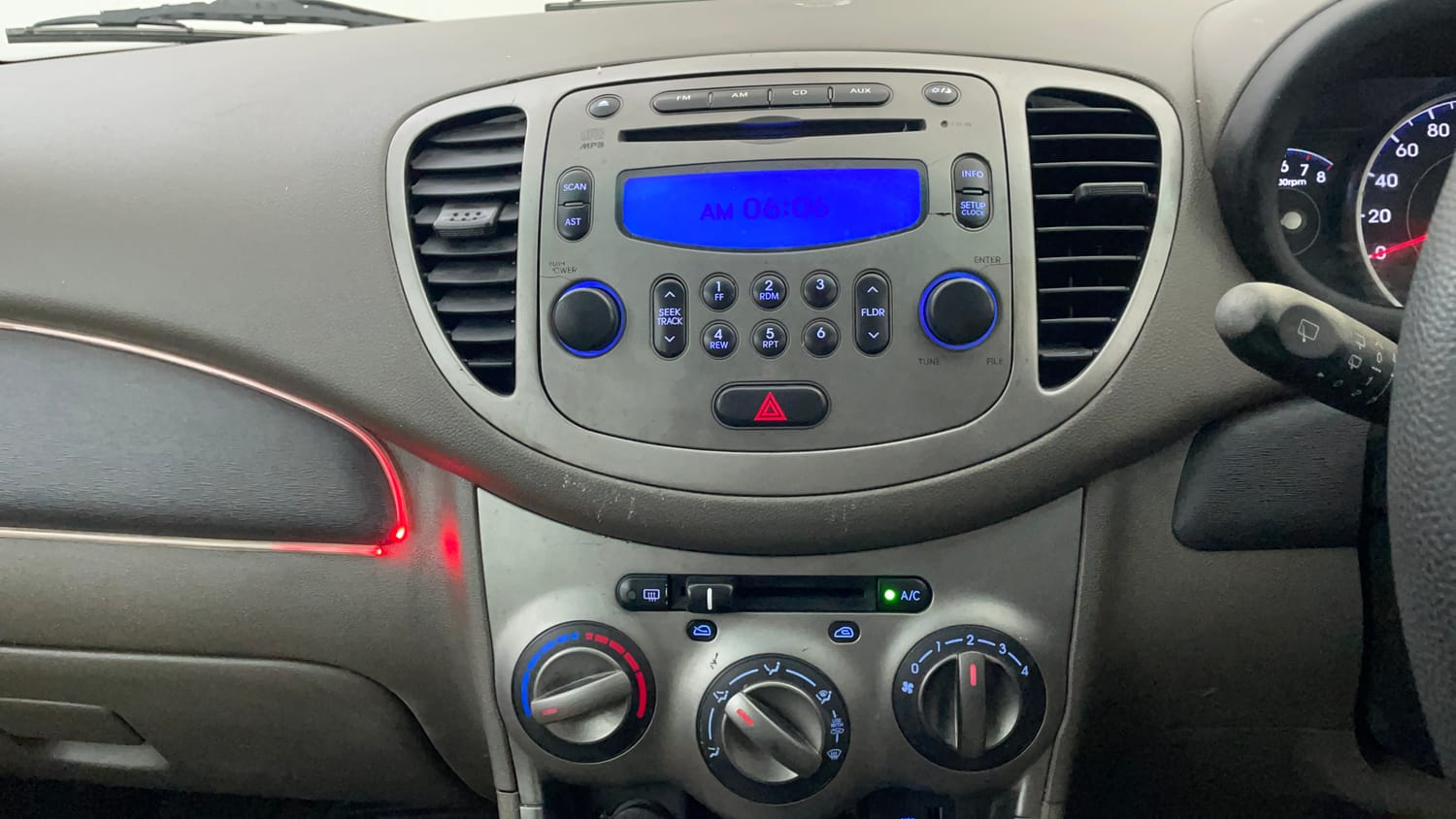 Used 2012 Hyundai i10 Sportz 1.2 AT Kappa2 Petrol Automatic interior MUSIC SYSTEM & AC CONTROL VIEW