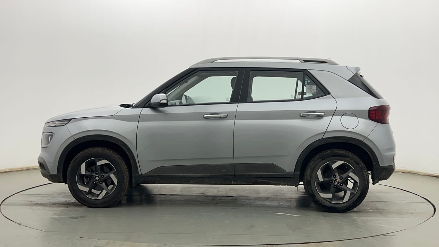 Used 2019 Hyundai Venue SX Plus 1.0 Turbo DCT Petrol Automatic exterior LEFT SIDE VIEW