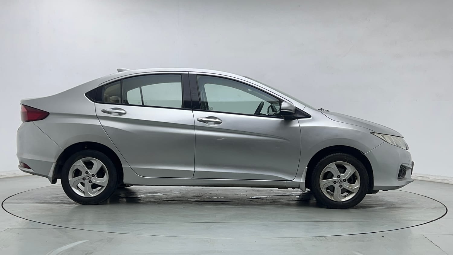 2015 Honda City V-5