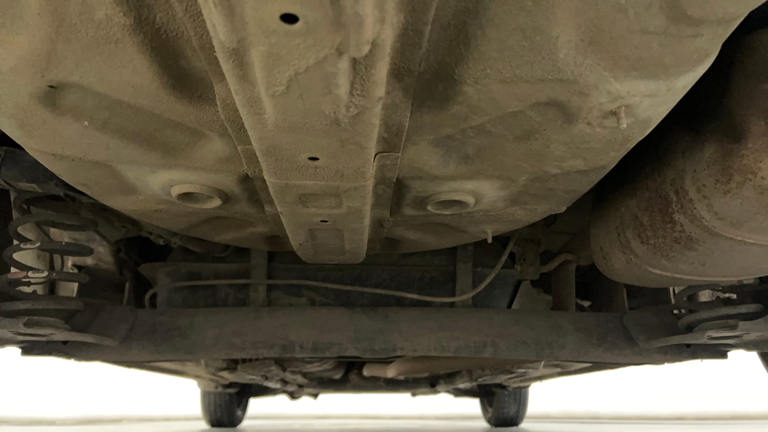 Used 2020 Hyundai Xcent S Petrol+cng(outside fitted) Cng Manual extra REAR UNDERBODY VIEW (TAKEN FROM REAR)