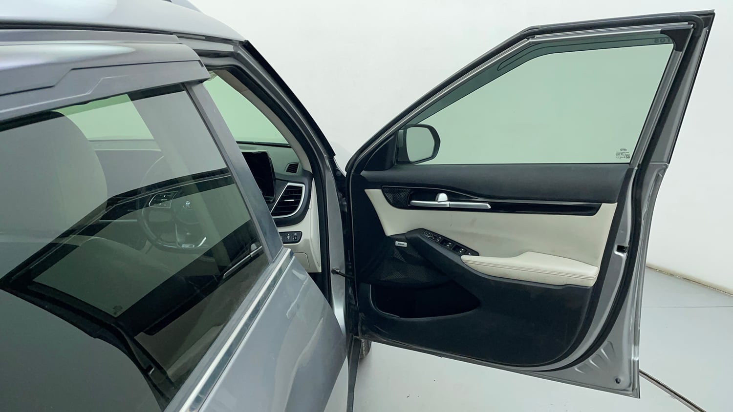 Used 2019 Kia Seltos GTX Plus 1.4 Petrol Manual interior RIGHT FRONT DOOR OPEN VIEW