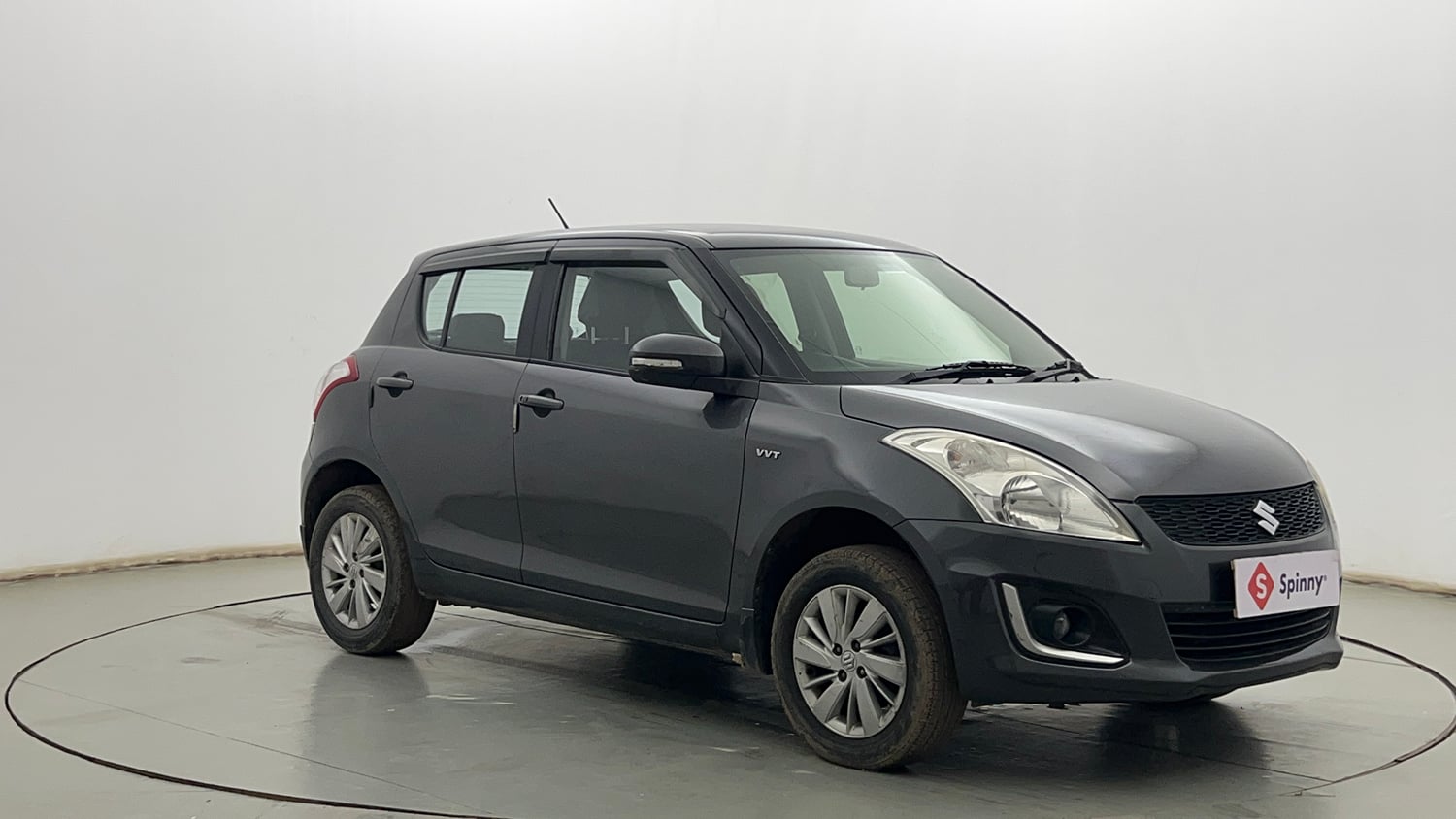 Used 2015 Maruti Suzuki Swift ZXi Petrol Manual exterior RIGHT FRONT CORNER VIEW