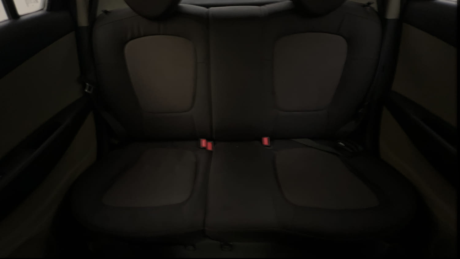 Used 2013 Hyundai i20 Sportz 1.2 Petrol Manual interior REAR SEAT CONDITION VIEW