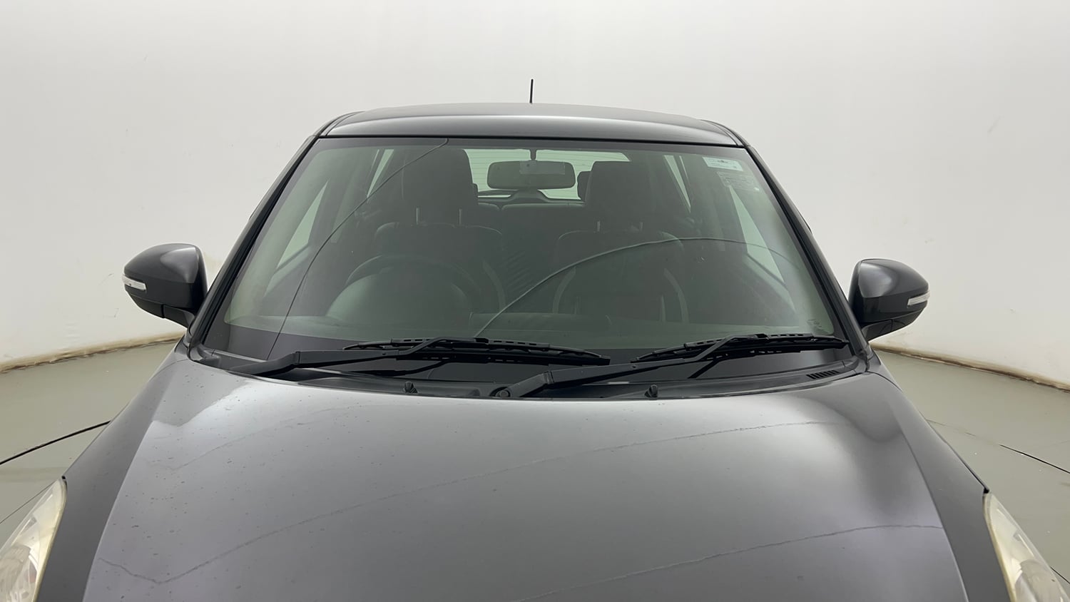 Used 2015 Maruti Suzuki Swift ZXi Petrol Manual exterior FRONT WINDSHIELD VIEW