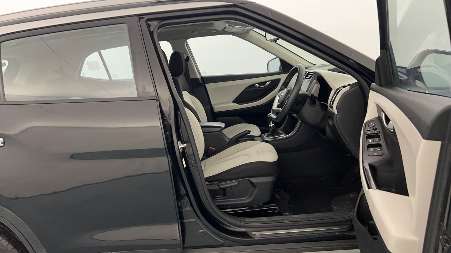 Used 2023 Hyundai Creta SX 1.5 Diesel Diesel Manual interior RIGHT SIDE FRONT DOOR CABIN VIEW