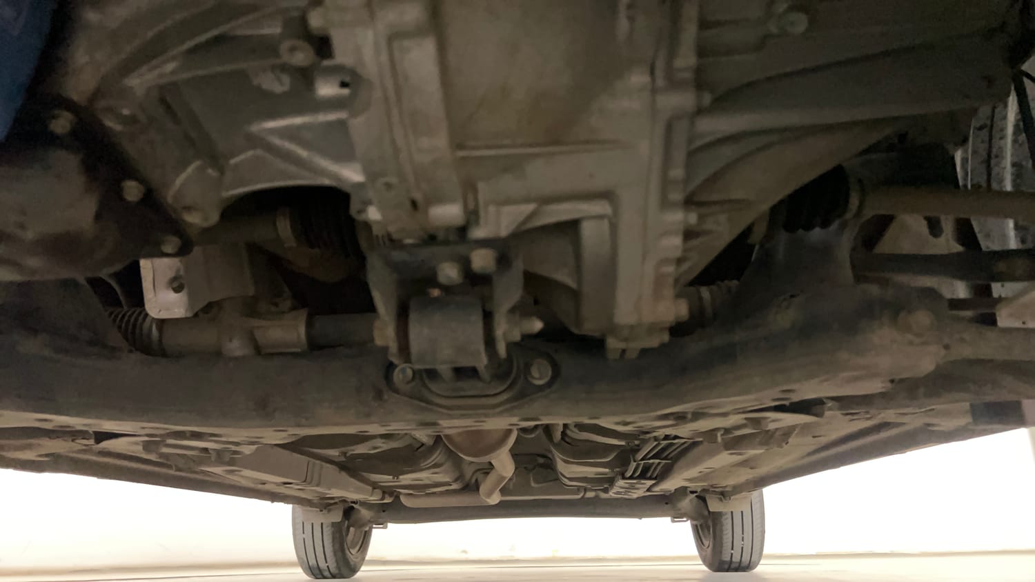 Used 2025 Hyundai Exter SX 1.2 MT Petrol Manual extra FRONT LEFT UNDERBODY VIEW