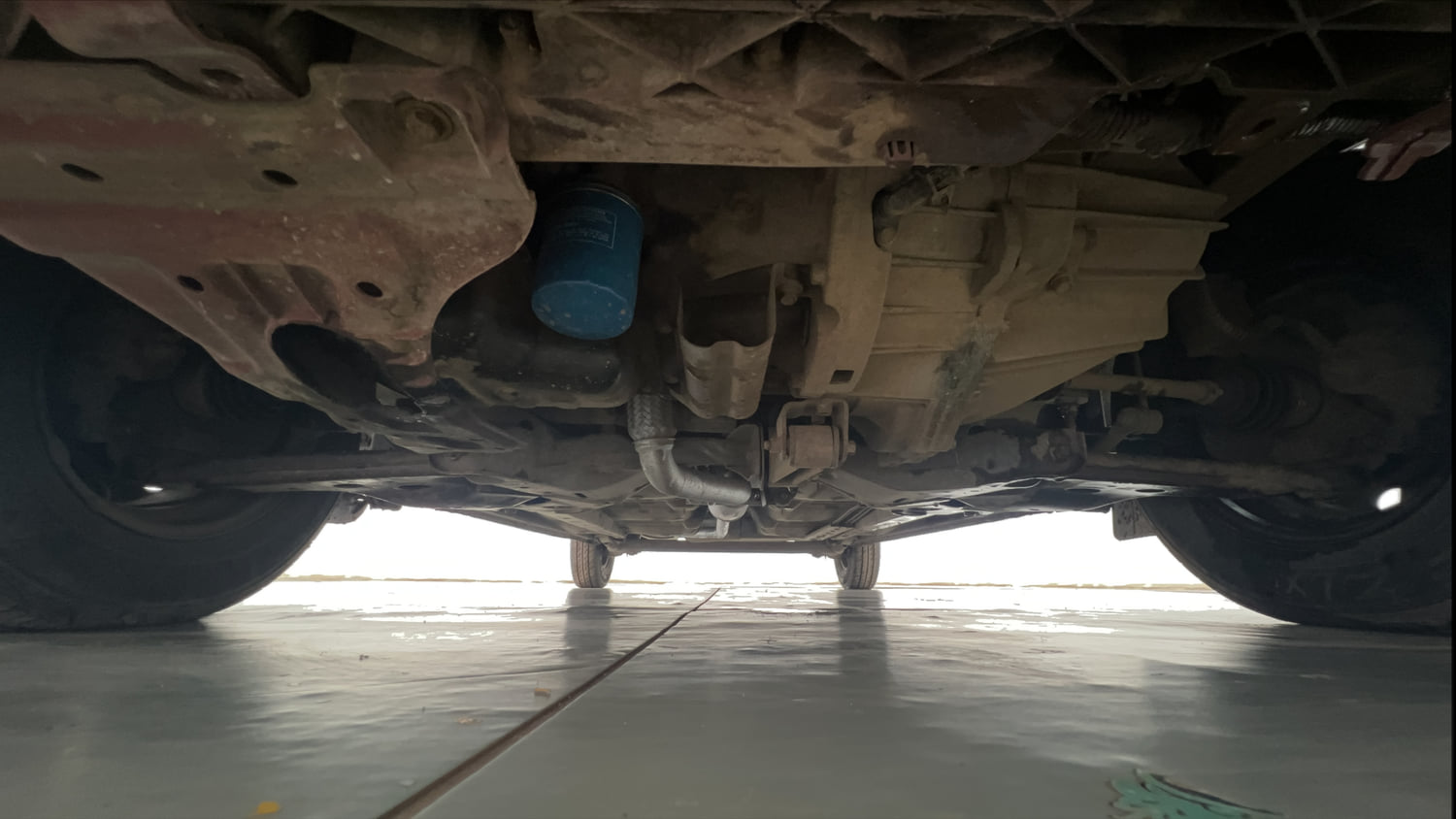 Used 2012 Hyundai i10 Sportz 1.2 Kappa2 Petrol Manual extra FRONT LEFT UNDERBODY VIEW