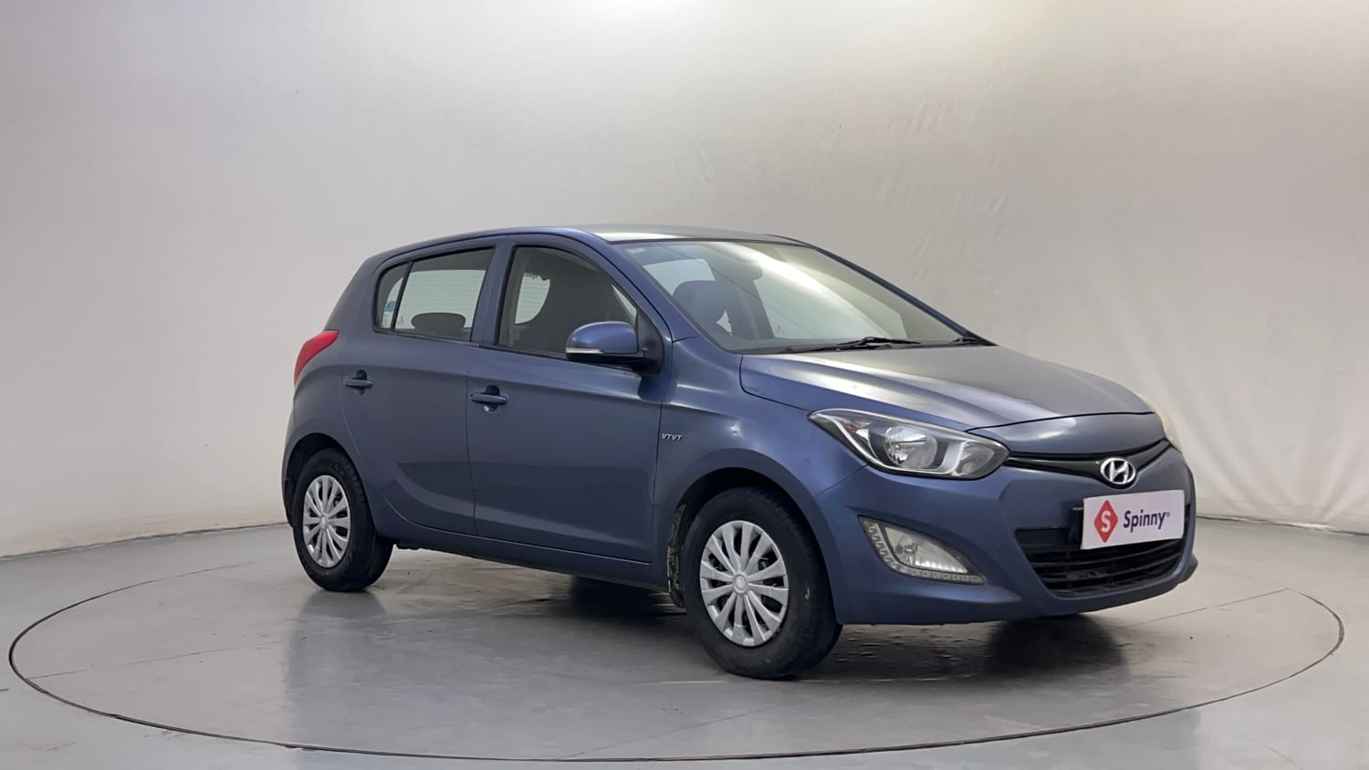 Used 2013 Hyundai i20 Sportz 1.2 Petrol Manual exterior RIGHT FRONT CORNER VIEW
