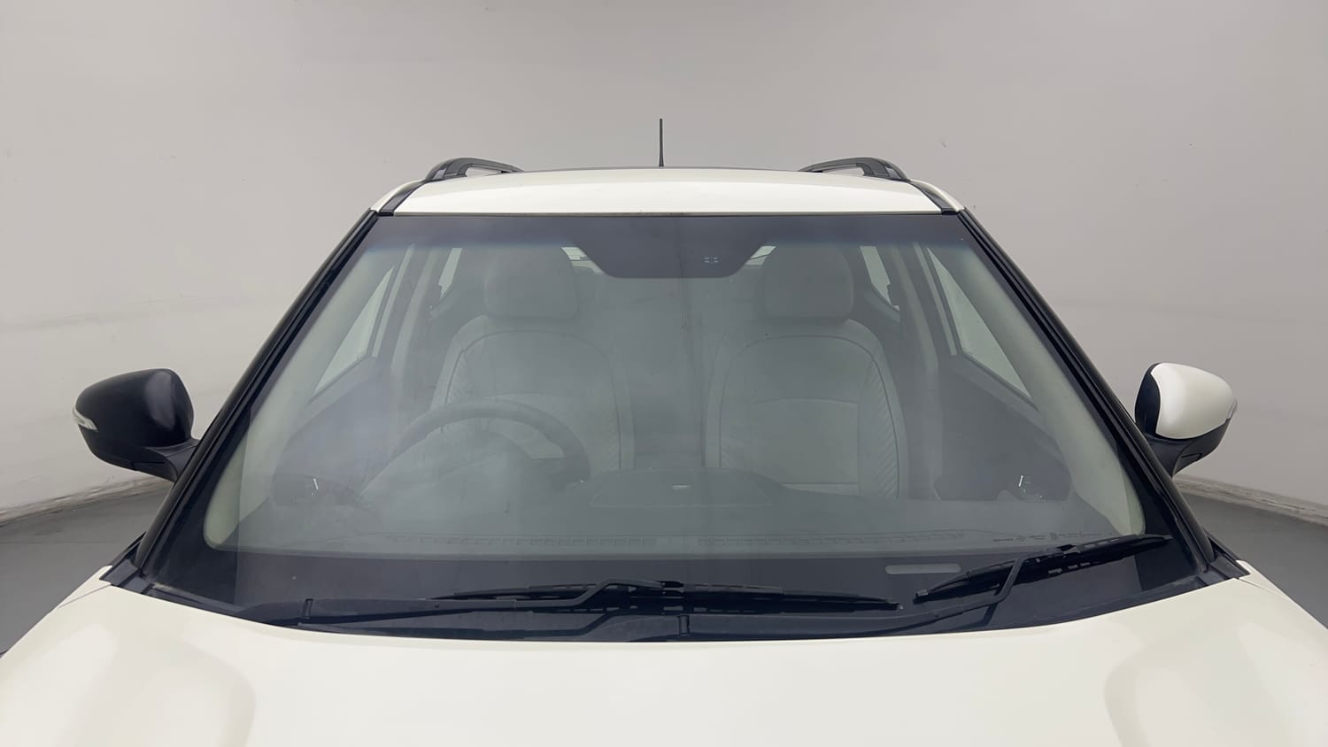 2021 Mahindra XUV 300 W8 (O) 1.2 Petrol-8
